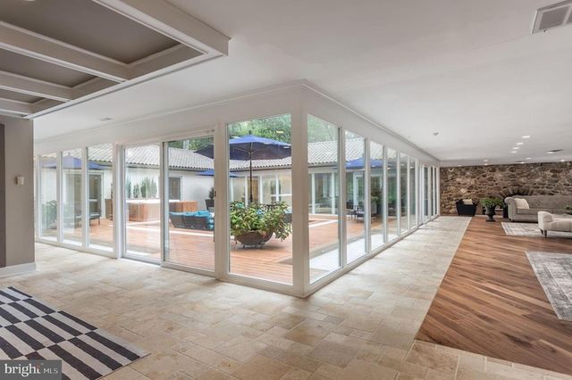 1121 WINDING DR, Cherry Hill, NJ 08003