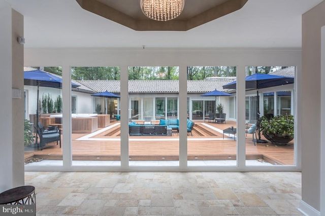 1121 WINDING DR, Cherry Hill, NJ 08003