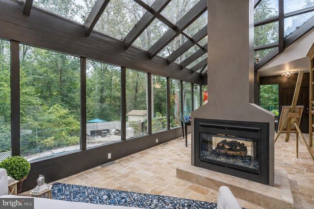 1121 WINDING DR, Cherry Hill, NJ 08003