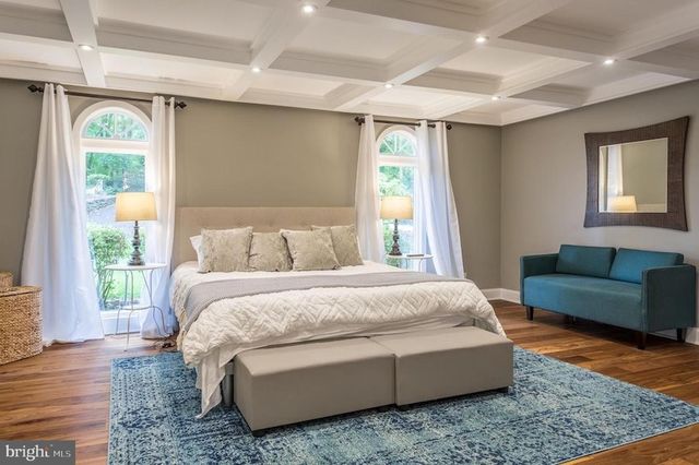 1121 WINDING DR, Cherry Hill, NJ 08003