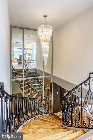 1121 WINDING DR, Cherry Hill, NJ 08003