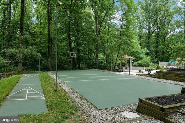 1121 WINDING DR, Cherry Hill, NJ 08003