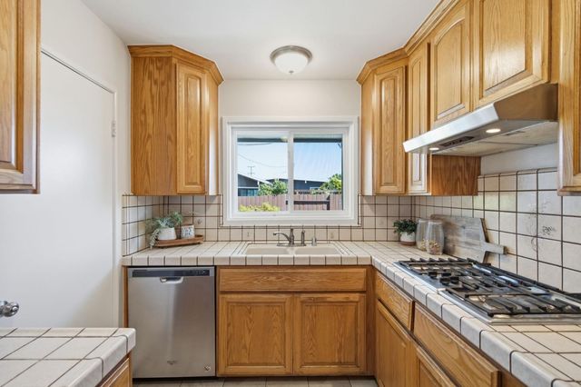 1358 Claudia Avenue, San Mateo, CA 94403