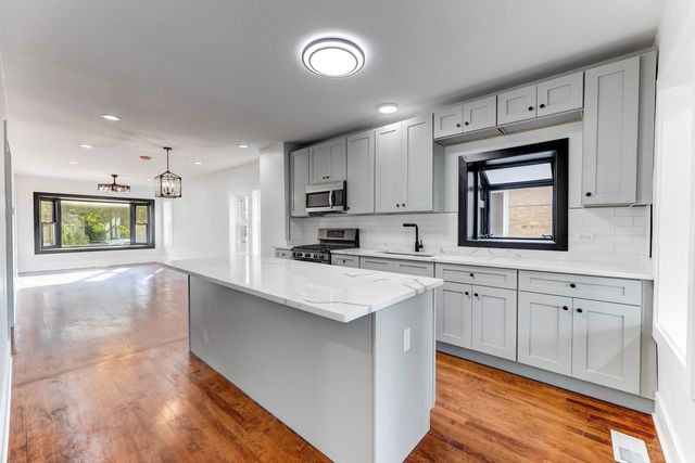 2508 Kenilworth Avenue, Berwyn, IL 60402