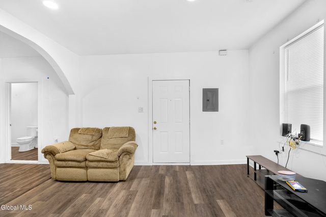 126 4th Avenue, Albany, NY 12202