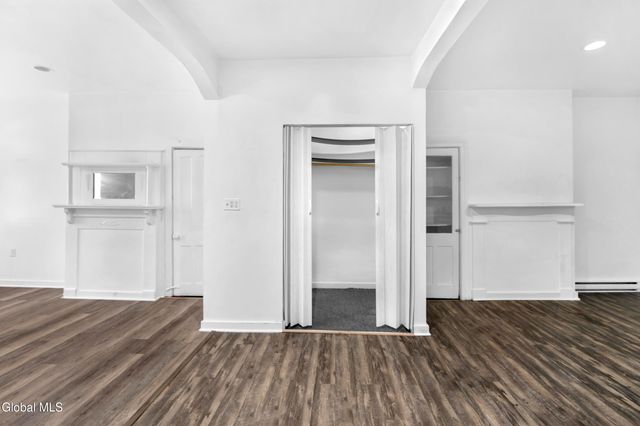 126 4th Avenue, Albany, NY 12202