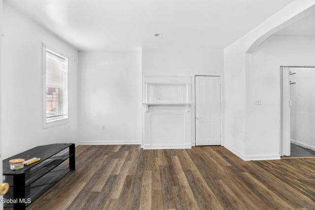 126 4th Avenue, Albany, NY 12202