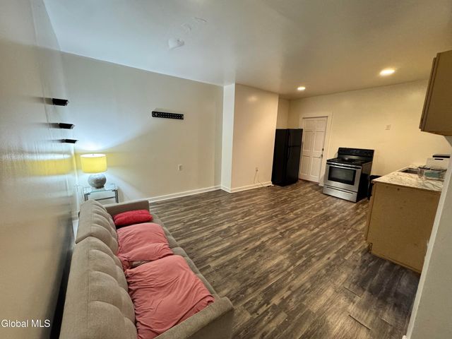 126 4th Avenue, Albany, NY 12202