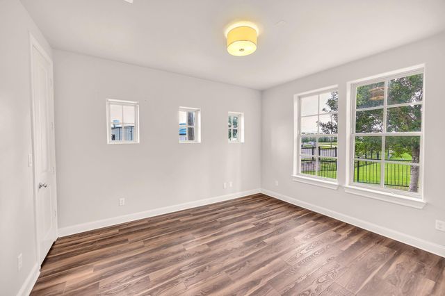 9644 Knight Road, Houston, TX 77045