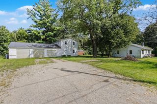 9215 1st Street, Oronoko Twp, MI 49103