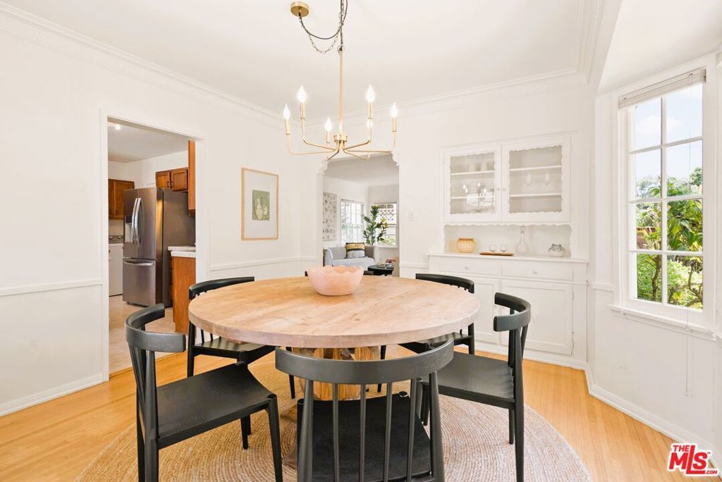 Image 15 of property listing at 2108 Hill Street, Santa Monica, CA 90405