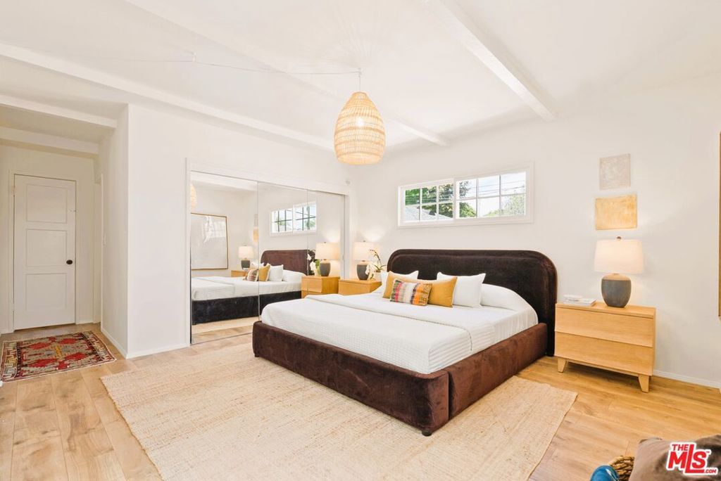 Image 25 of property listing at 2108 Hill Street, Santa Monica, CA 90405