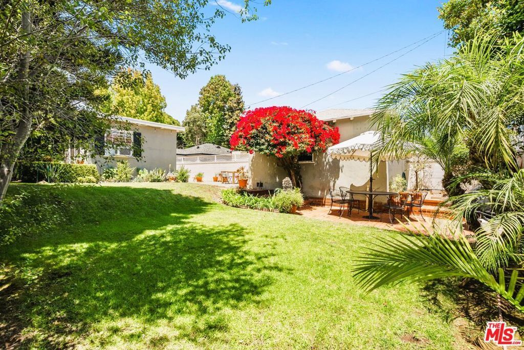 Image 42 of property listing at 2108 Hill Street, Santa Monica, CA 90405