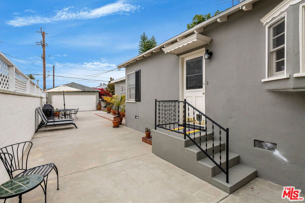 Image 48 of property listing at 2108 Hill Street, Santa Monica, CA 90405