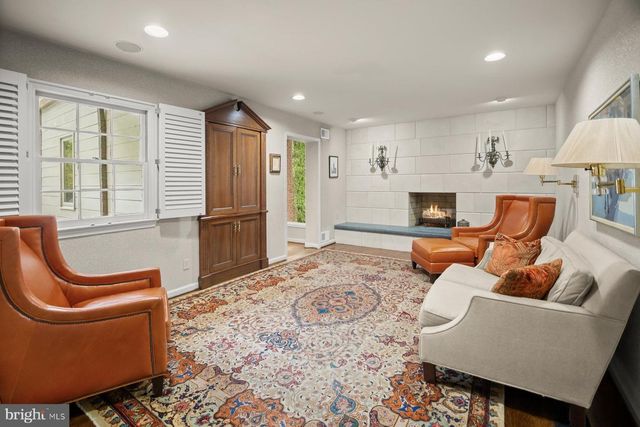 6605 KENHILL RD, Bethesda, MD 20817