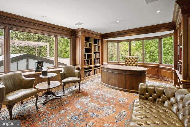 6605 KENHILL RD, Bethesda, MD 20817