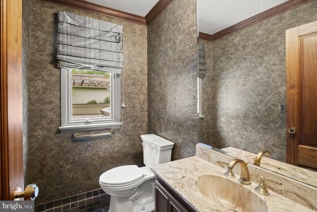 6605 KENHILL RD, Bethesda, MD 20817