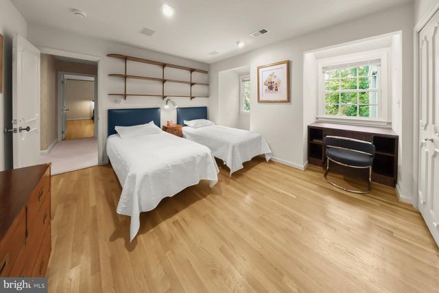 6605 KENHILL RD, Bethesda, MD 20817