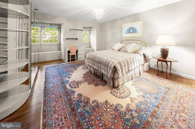 6605 KENHILL RD, Bethesda, MD 20817