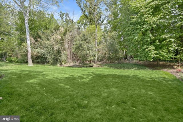 6605 KENHILL RD, Bethesda, MD 20817
