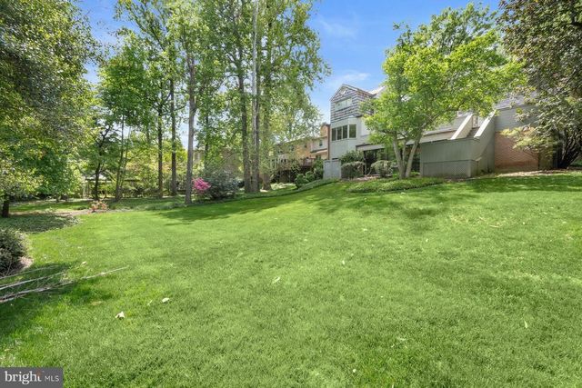 6605 KENHILL RD, Bethesda, MD 20817