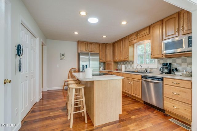 123 Mashburn Lane, Erwin, TN 37650
