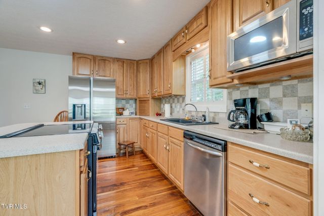 123 Mashburn Lane, Erwin, TN 37650