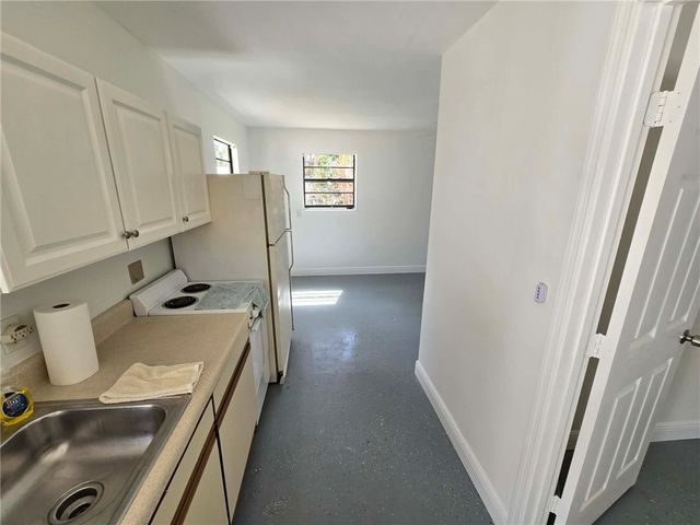 1955 10th Place, Vero Beach, FL 32960