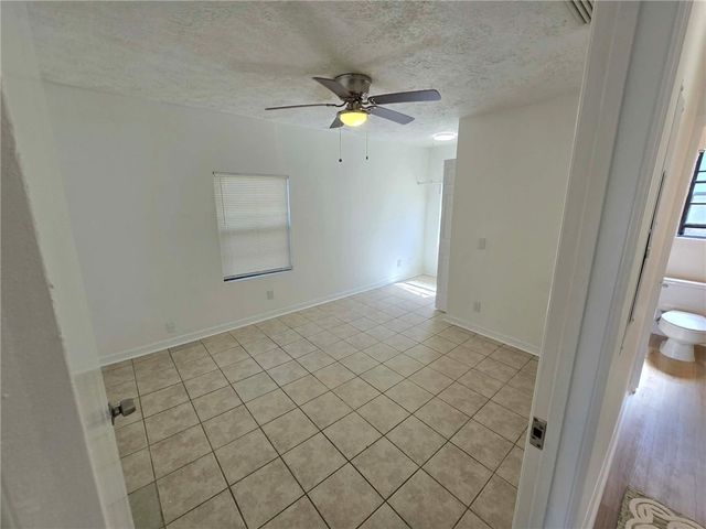 1955 10th Place, Vero Beach, FL 32960