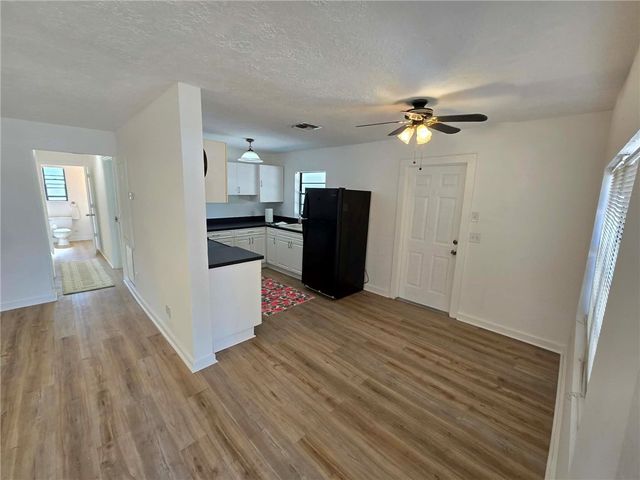 1955 10th Place, Vero Beach, FL 32960