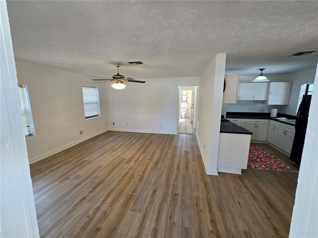 1955 10th Place, Vero Beach, FL 32960