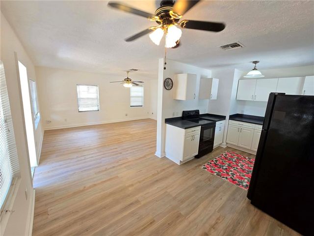 1955 10th Place, Vero Beach, FL 32960