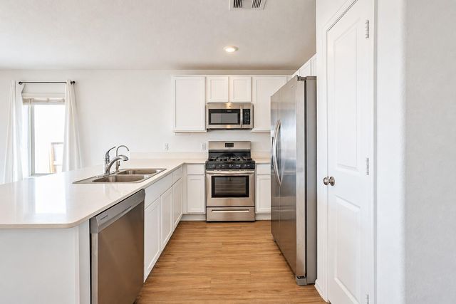 4606 Sterling Prairie Trail, Baytown, TX 77521