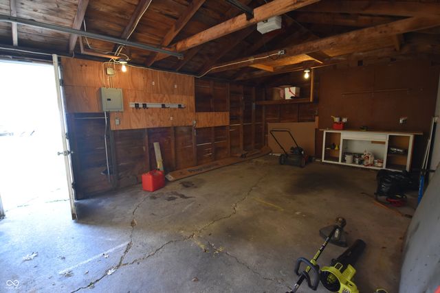116 Ellis Drive, Greenfield, IN 46140