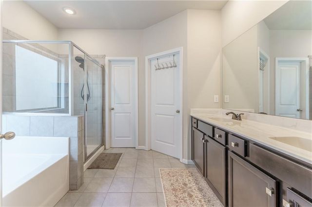5987 Park Bay Court, Flowery Branch, GA 30542