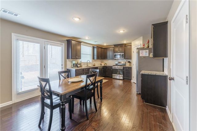 5987 Park Bay Court, Flowery Branch, GA 30542