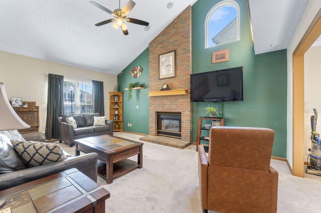 633 Rainbow Drive, Marysville, OH 43040