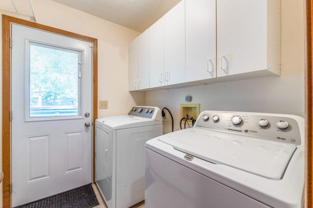 633 Rainbow Drive, Marysville, OH 43040