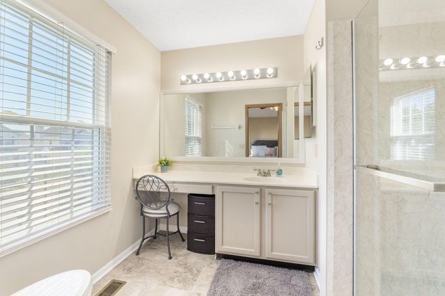 633 Rainbow Drive, Marysville, OH 43040