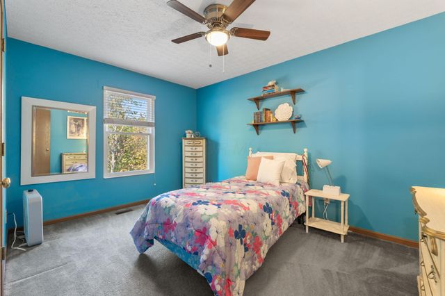 633 Rainbow Drive, Marysville, OH 43040