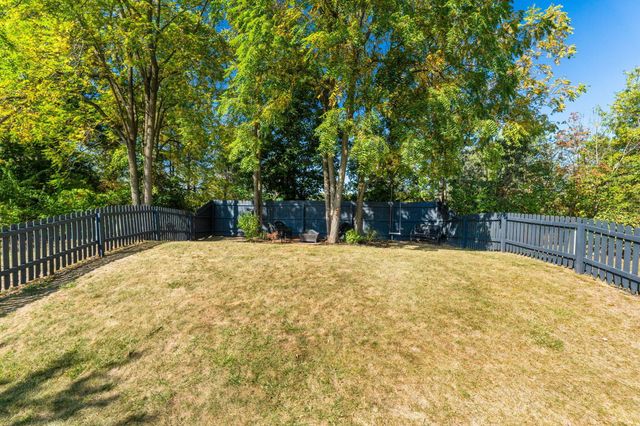 633 Rainbow Drive, Marysville, OH 43040