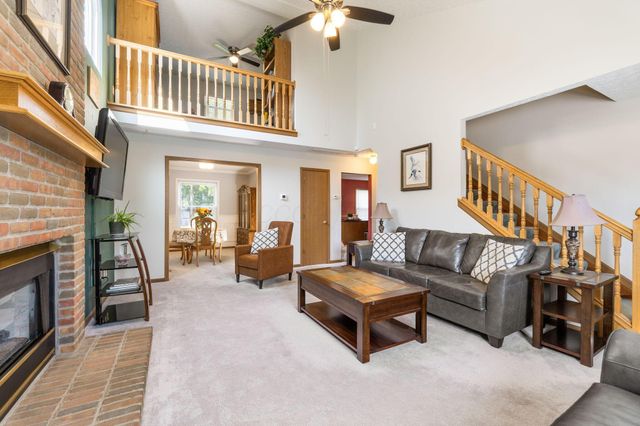 633 Rainbow Drive, Marysville, OH 43040