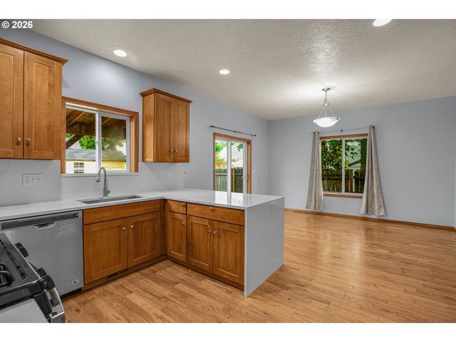6123 Se 88TH Ave, Portland, OR 97266
