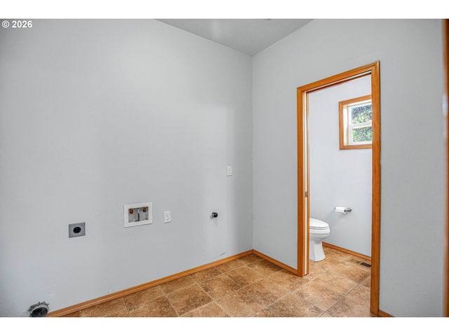 6123 Se 88TH Ave, Portland, OR 97266