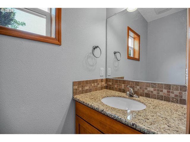6123 Se 88TH Ave, Portland, OR 97266