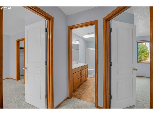 6123 Se 88TH Ave, Portland, OR 97266