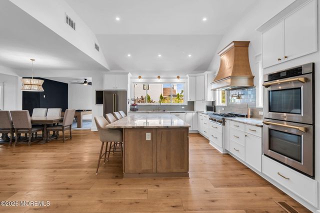 20 Hannah Lee Road, Barnegat, NJ 08005