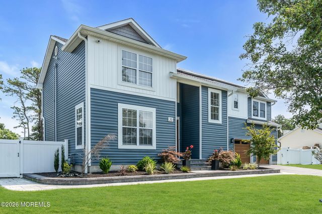 20 Hannah Lee Road, Barnegat, NJ 08005