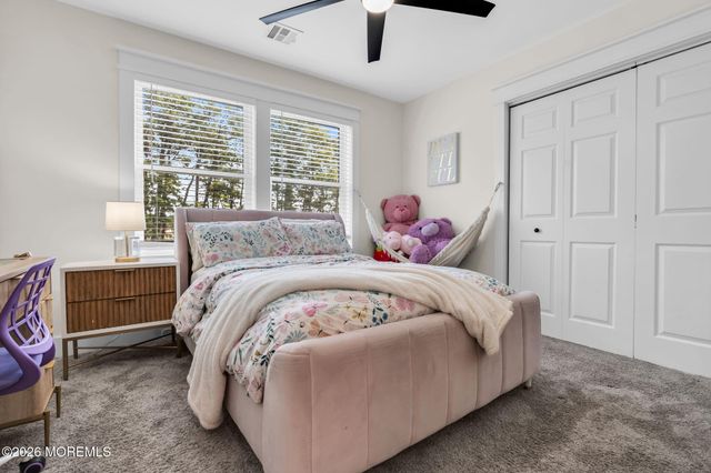 20 Hannah Lee Road, Barnegat, NJ 08005