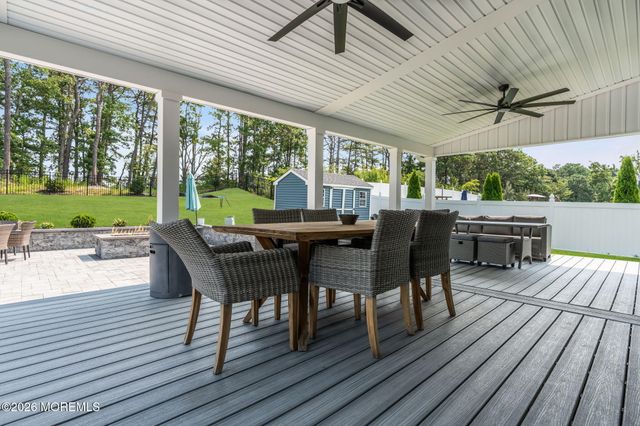 20 Hannah Lee Road, Barnegat, NJ 08005